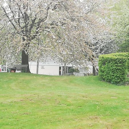 Rustige, Gelijkvloerse Vakantiewoning Met 2 Slaapkamers In Simpelveld, Zuid-Limburg Exterior foto